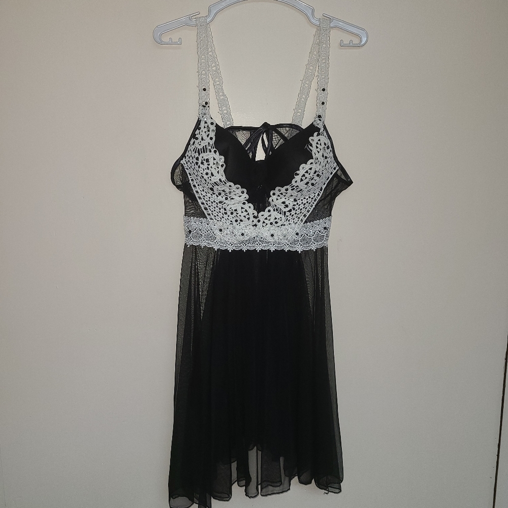 Vintage Tulle Nightgown - Picture 3 of 6